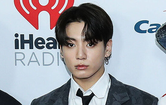 BTS’ Jungkook Flaunts Abs In Sexy Calvin Klein Campaign: Photos – Hollywood Life
