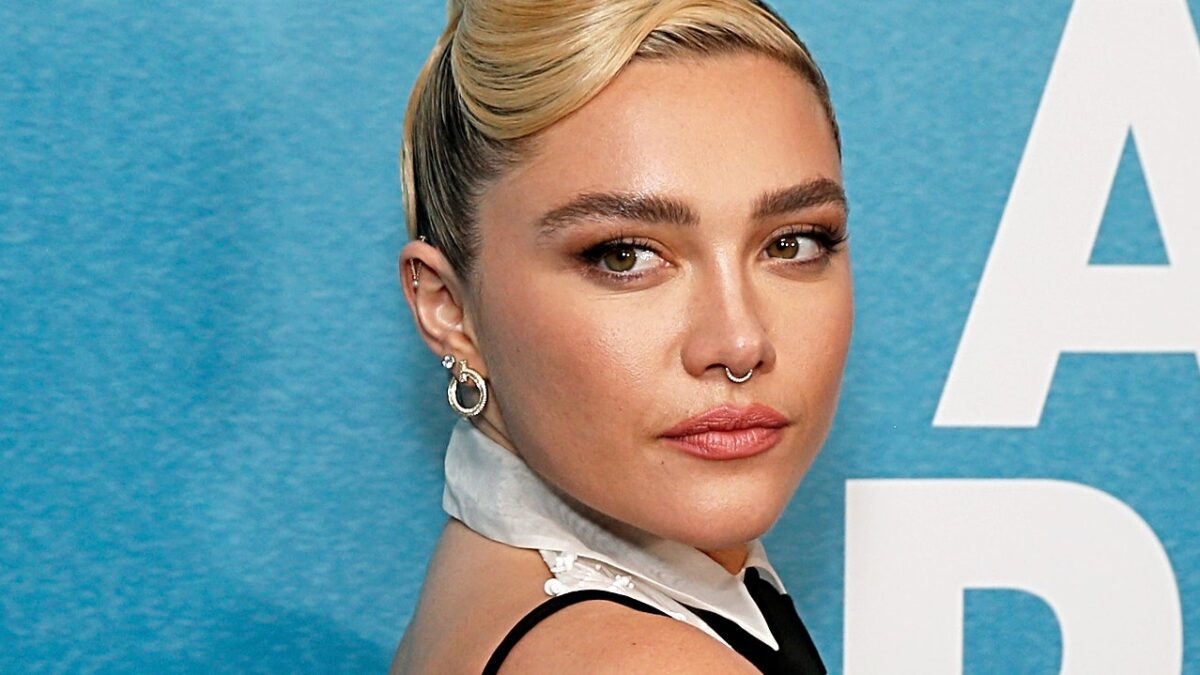 Florence Pugh Sexes up the Classic Shirt-and-Tie Combo for the Red Carpet