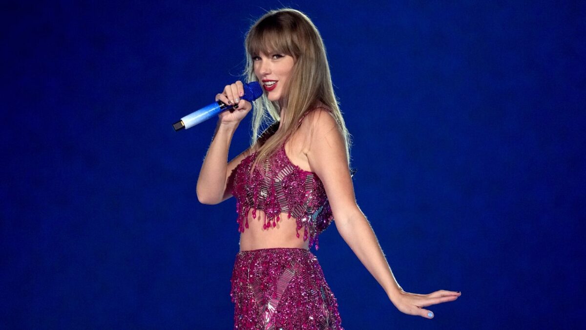 Here’s Everything Taylor Swift Wore and Sang During the Eras Tour Opening Night