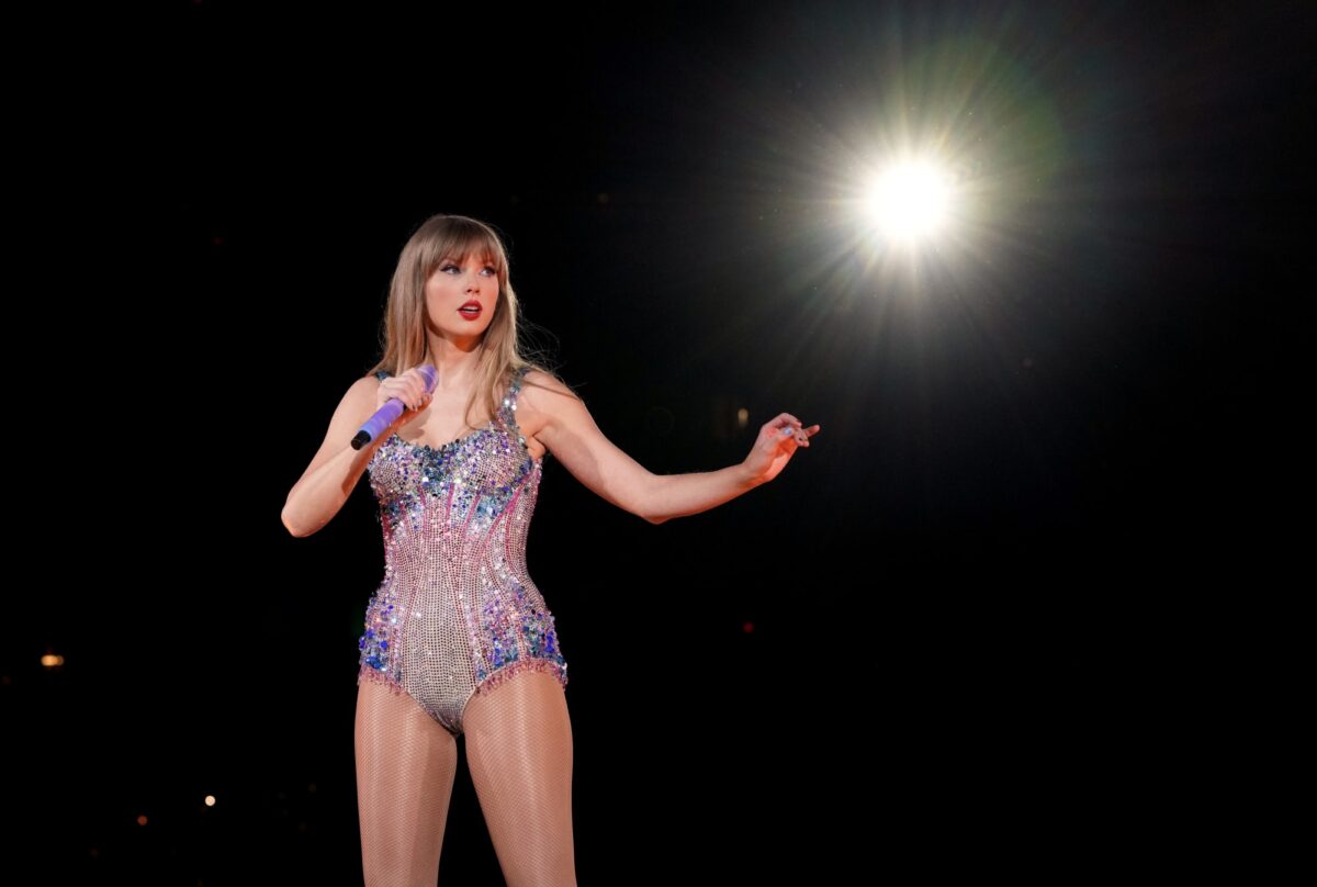 How to win Taylor Swift ‘Eras Tour’ tickets at Soldier Field in Chicago for only 