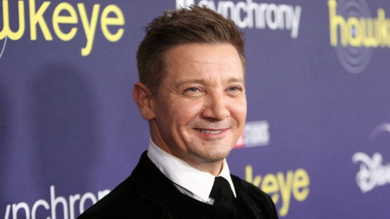 Jeremy Renner Shares Video Walking As He Continues Recovery From Snowplow Accident – Deadline