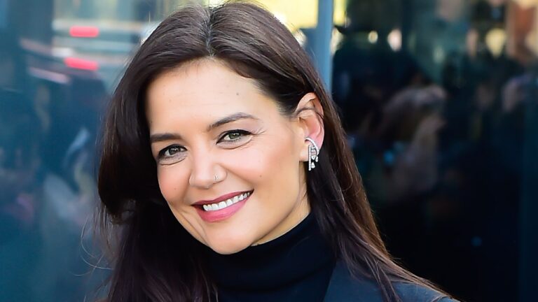 Katie Holmes Just Wore the Textbook Definition of Effortless Bedhead — See Photos