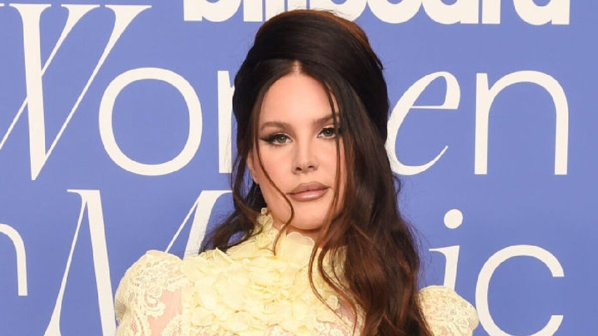 Lana Del Rey Shines in Yellow at Billboard Women in Music Awards, Talks Trusting ‘Gut’ Instinct (Exclusive)