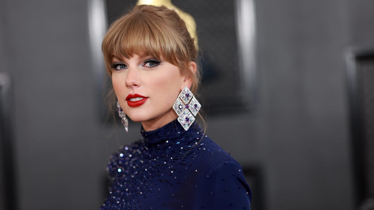 Taylor Swift sharing unreleased tracks to celebrate Eras Tour