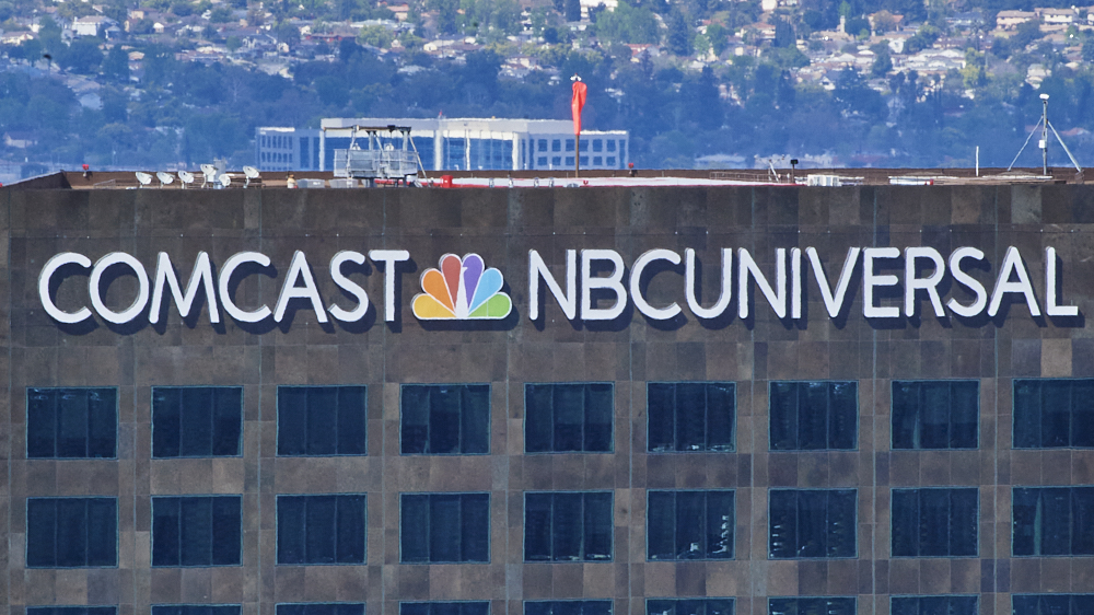 Comcast Invests 0 Million for Foothold in Indian Entertainment