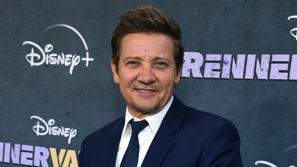 Jeremy Renner Returns to Red Carpet at ‘Rennervations’ Premiere – The Hollywood Reporter