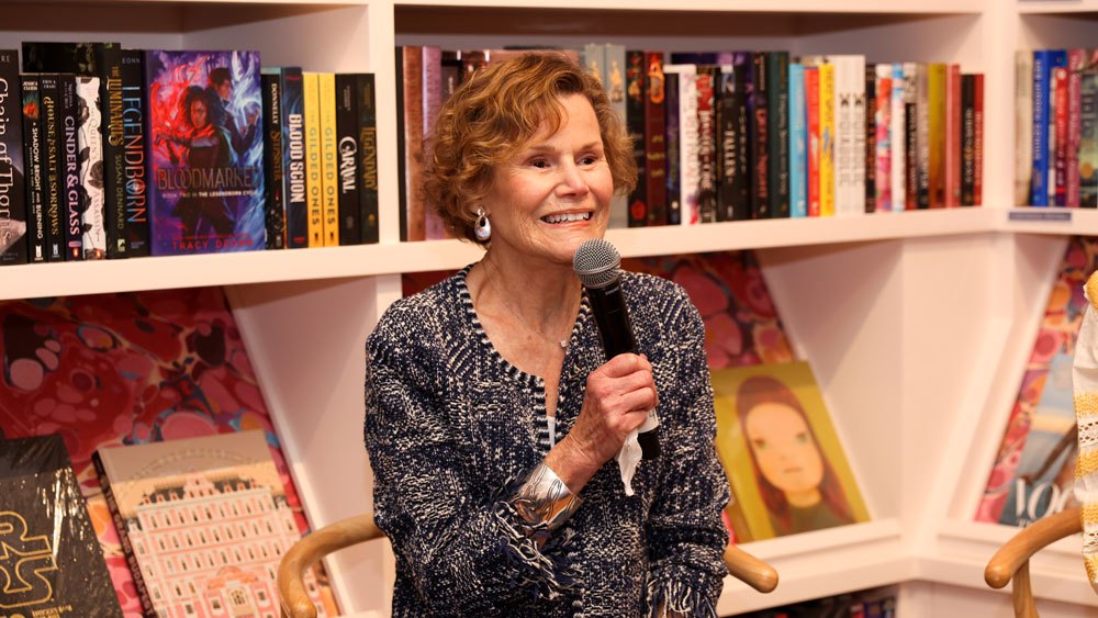 Judy Blume Salutes 16-Year-Old Bookshop Owner Annabelle Chang