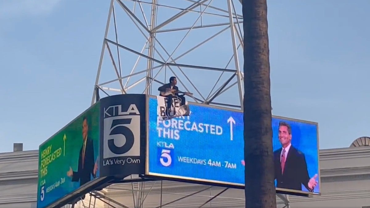 Man Climbs KTLA Radio Tower in Hollywood, Police Trying to ‘Talk Him Down’