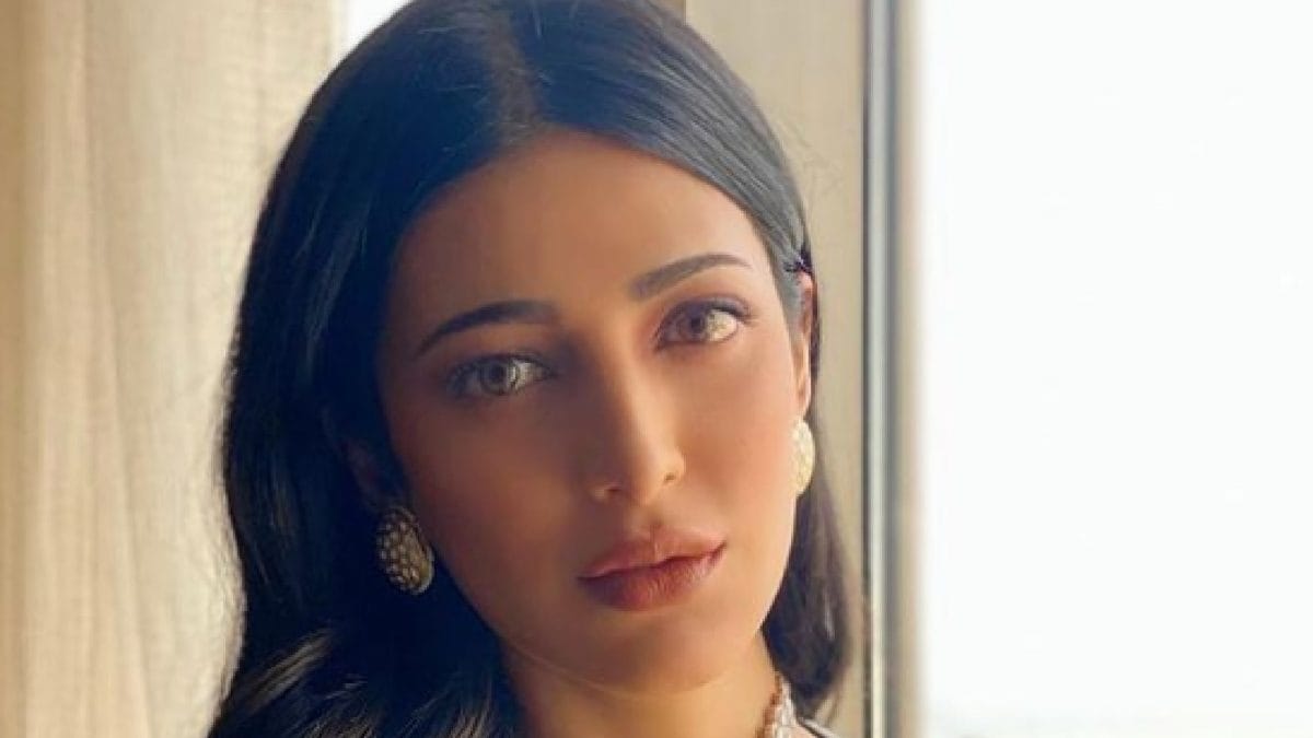 Shruti Haasan Clarifies In A Humorous Way After Her Statement Creates Controversy, ‘Am I Not Allowed To..:
