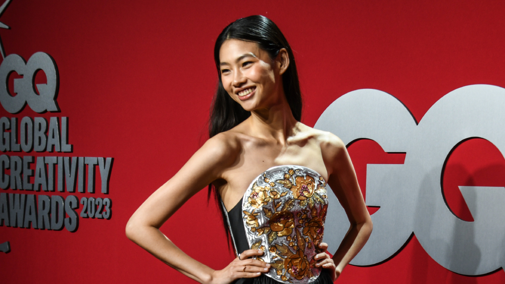 ‘Squid Game’ Star Hoyeon, Donald Glover, Tim Cook Honored by GQ