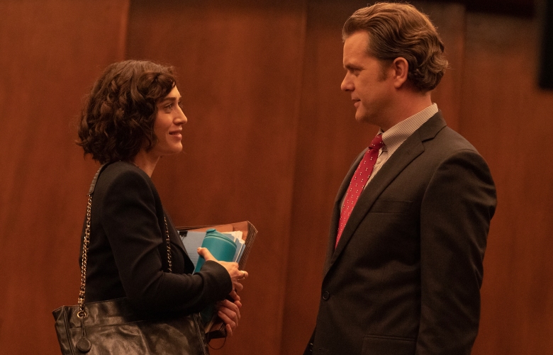 Lizzy Caplan as Alex Forrest and Joshua Jackson as Dan Gallagher in Fatal Attraction streaming on Paramount+ 2022. Photo credit: Monty Brinton/Paramount+