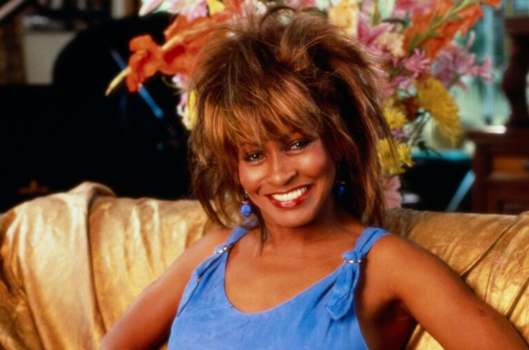 How Tina Turner Became the ‘Queen of Rugby League’ In Australia – Billboard
