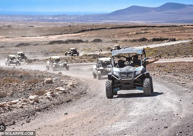 An Irish holidaymaker has died and her daughter has been seriously injured after plunging off rocks in Lanzarote in their hired off-road buggy