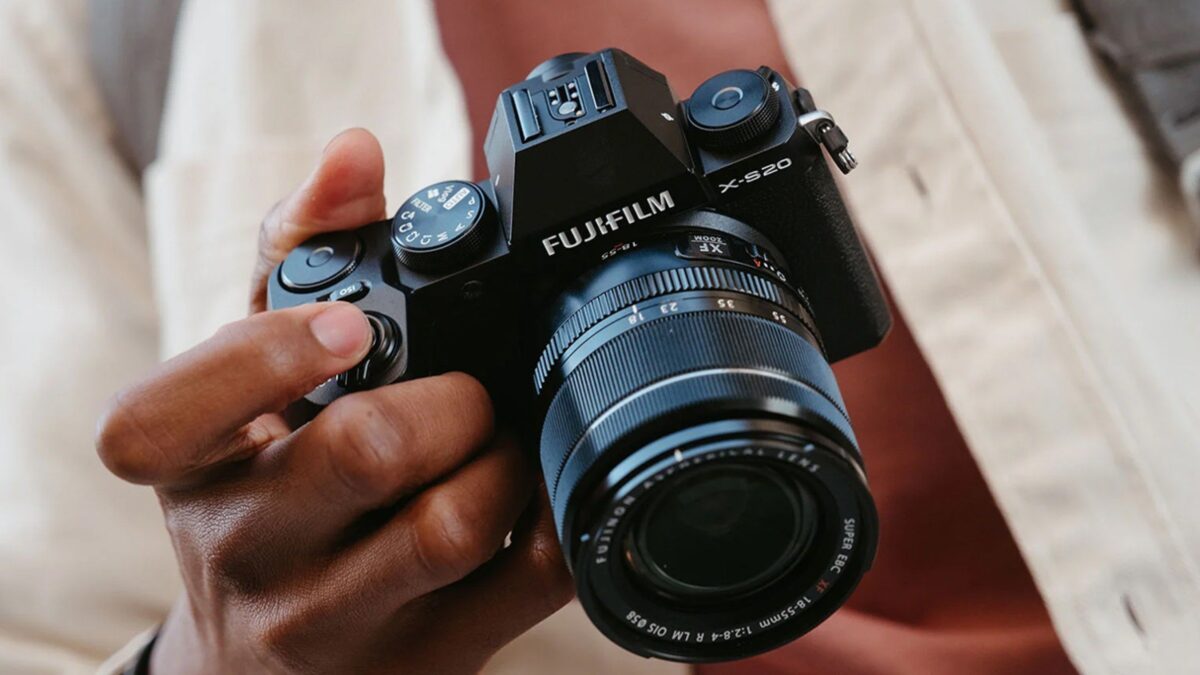 Meet Your New Entry-Level Fujifilm Hybrid Camera
