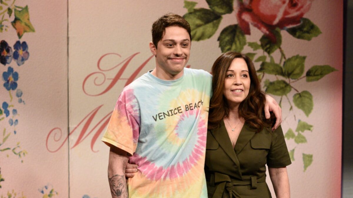 Pete Davidson Recalls the Mother’s Day Gift He Bought 8 Years in a Row — and He Has Britney Spears to Thank