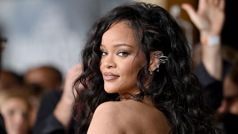 Rihanna Is Sharing Baby Pictures of Her Newborn Son!