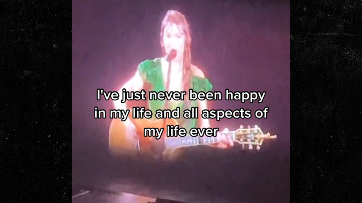 Taylor Swift Tells Boston Eras Crowd She Happiest She's Ever Been