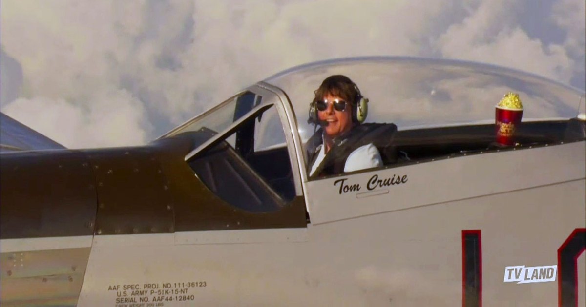 Tom Cruise Flies Jet While Accepting MTV Movie and TV Award