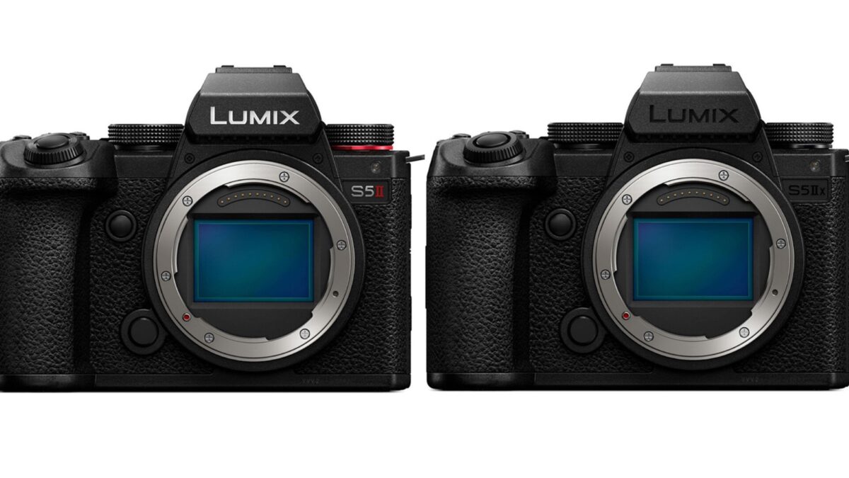 What’s the Difference Between the Panasonic S5 II and the S5 IIX?