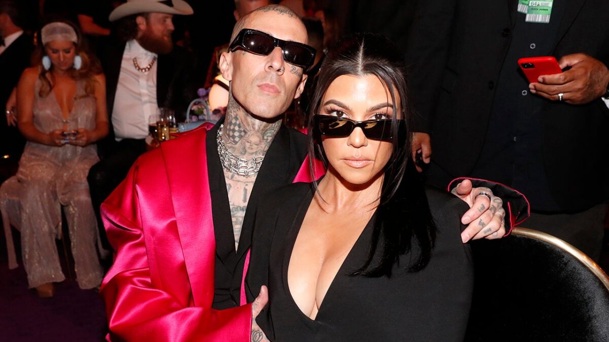Kourtney Kardashian and Travis Barker Share Their Baby’s Sex With a Rockstar Reveal: Watch