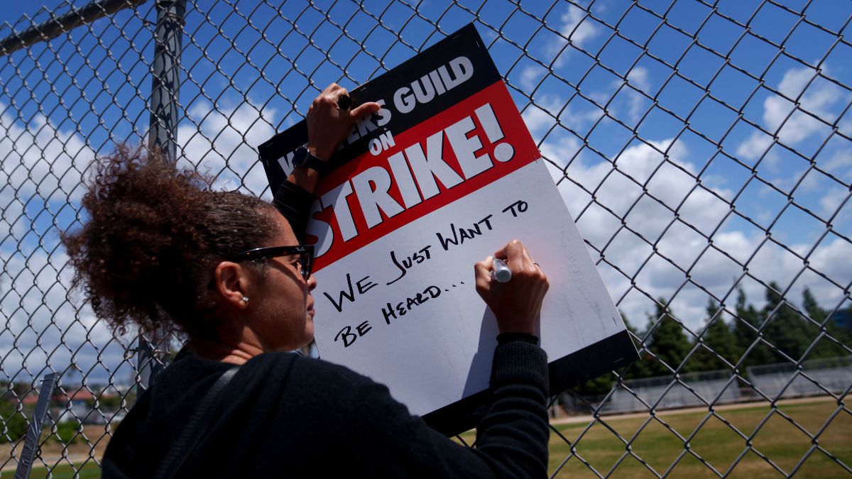 WGA Writers Strike (Photo Credit: Getty Images)