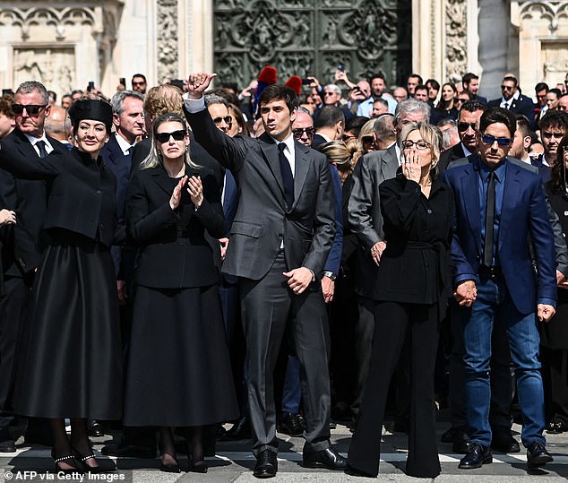 Silvio Berlusconi: Italy says farewell with state funeral that has split the country