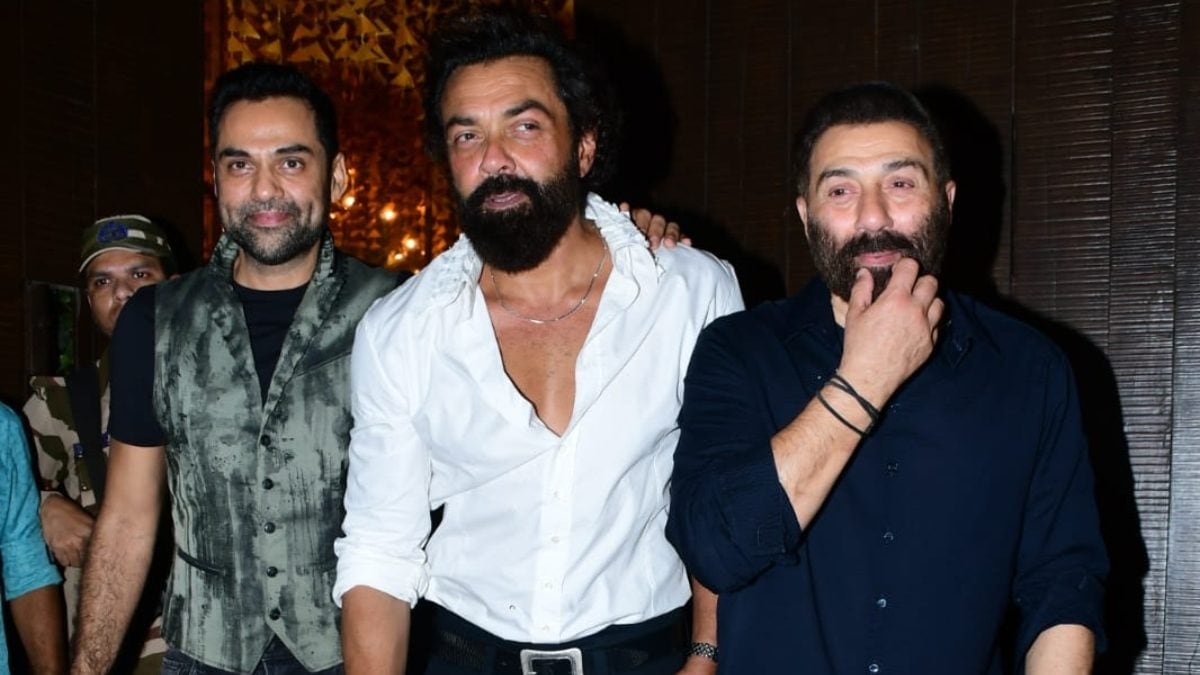 Sunny Deol, Bobby Deol And Abhay Deol Pose Arm-In-Arm At Karan Deol’s Roka, See Video