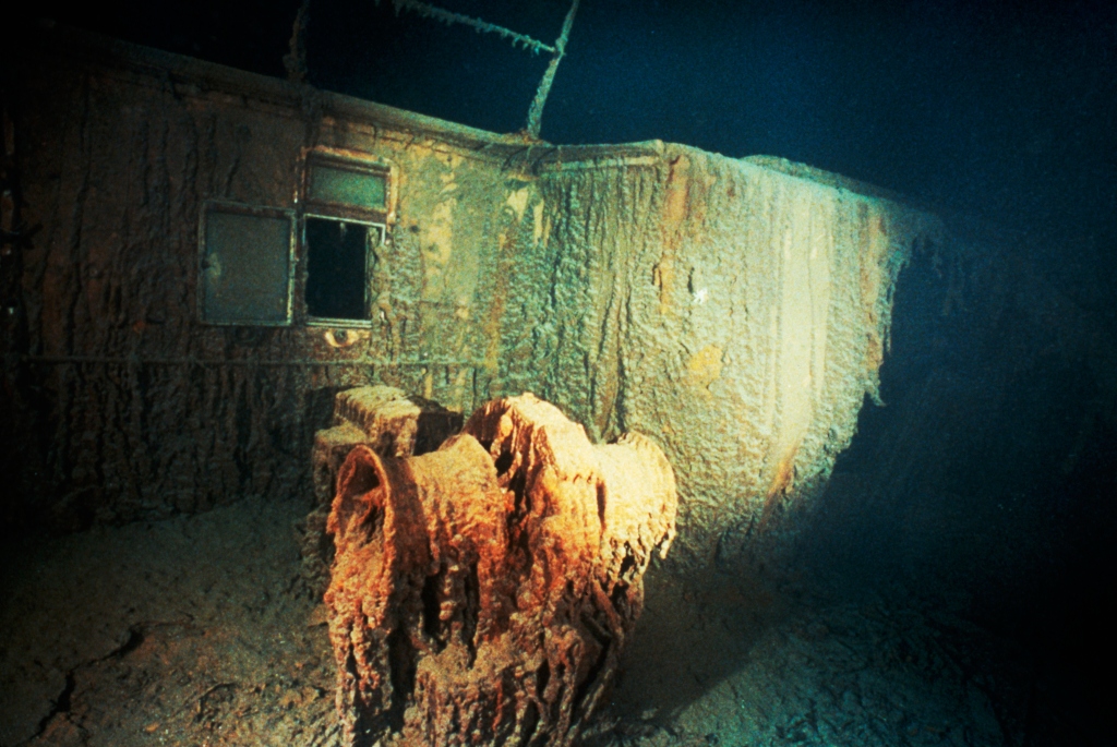 Titanic Tourist Submarine Goes Missing Near Wreck; Search On For 5 Crew Members – Deadline