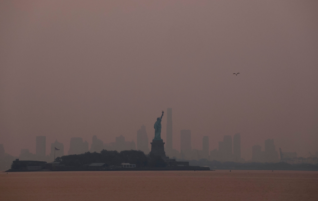 Tribeca Festival Monitoring Situation Amid Poor NYC Air Quality – Deadline