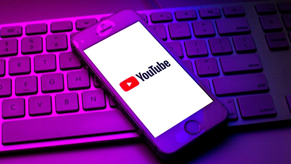 YouTube Reverses Ban on Misinformation About 2020 US Election