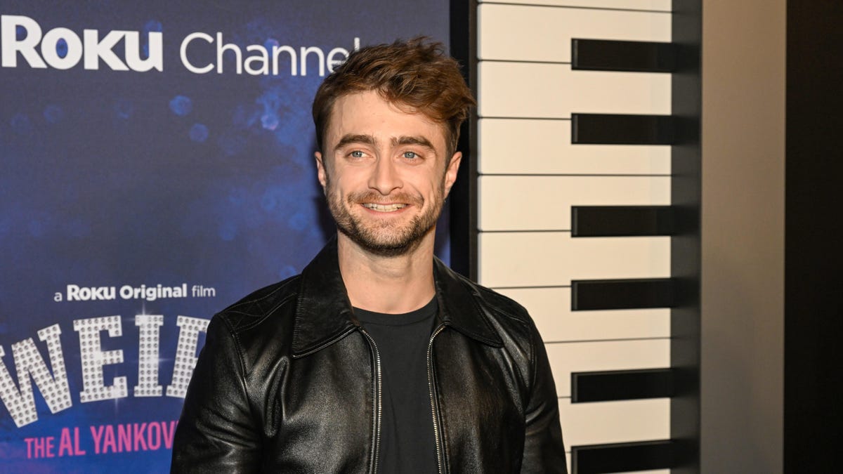 Daniel Radcliffe gives new Harry Potter series his blessing