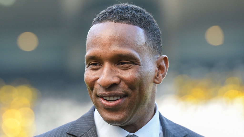 ESPN Soccer Analyst Shaka Hislop Collapses During Live Broadcast – The Hollywood Reporter