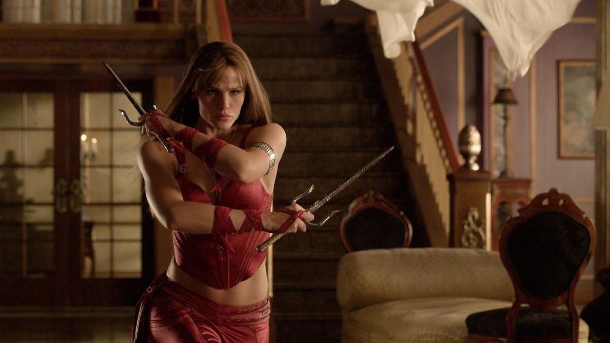 Jennifer Garner Returns as Elektra