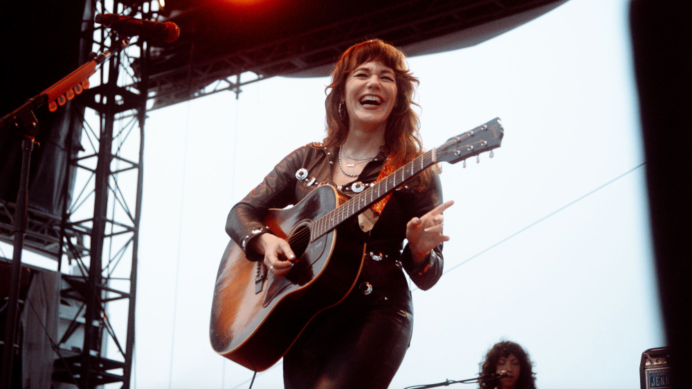 Jenny Lewis Concert Review: Singer Brings ‘Joy’All’ Tour to New York