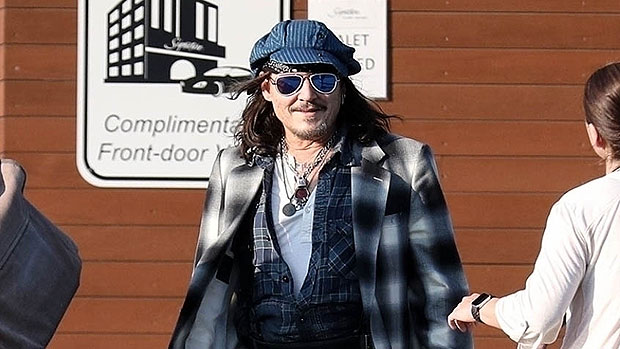 Johnny Depp Smiles While Using A Cane Due To Fractured Ankle: Photo – Hollywood Life