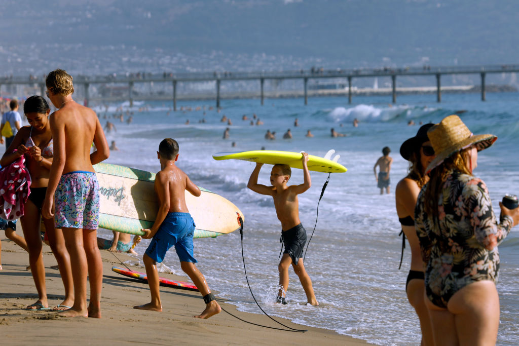 Los Angeles Public Health Dept. Issues Beach Advisory, Says No Swimming In A Dozen Locations – Deadline