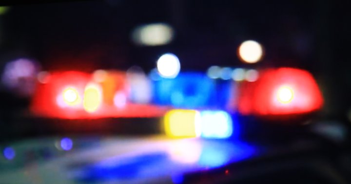 Man stabbed multiple times in Campbell River, 2 police officers injured during arrest