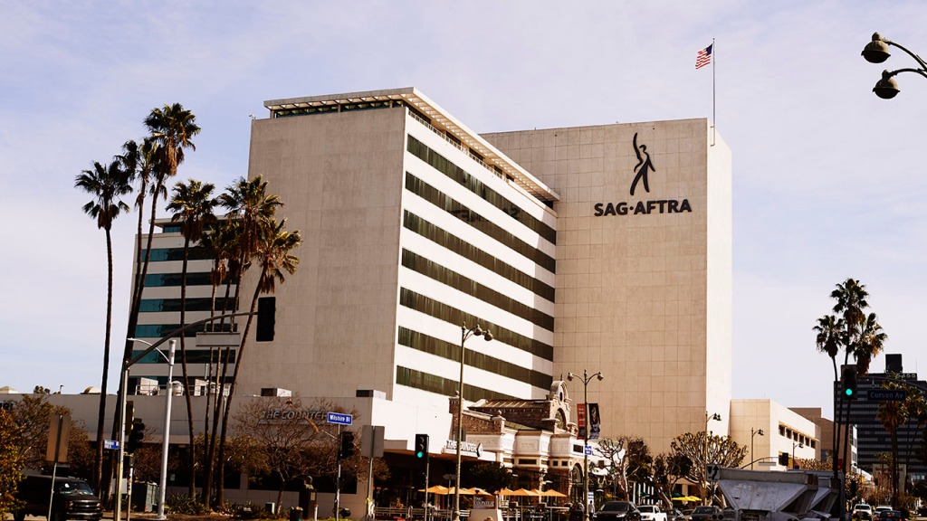 SAG-AFTRA Agrees to Federal Mediation in Ongoing Contract Negotiations – The Hollywood Reporter