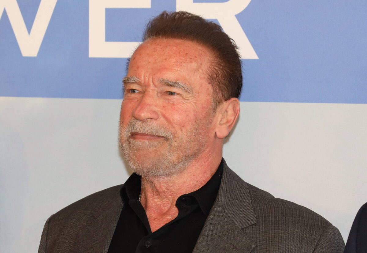 “Use the block button” – Arnold Schwarzenegger Has a Strong Message for Negative Comments on His Newsfeed