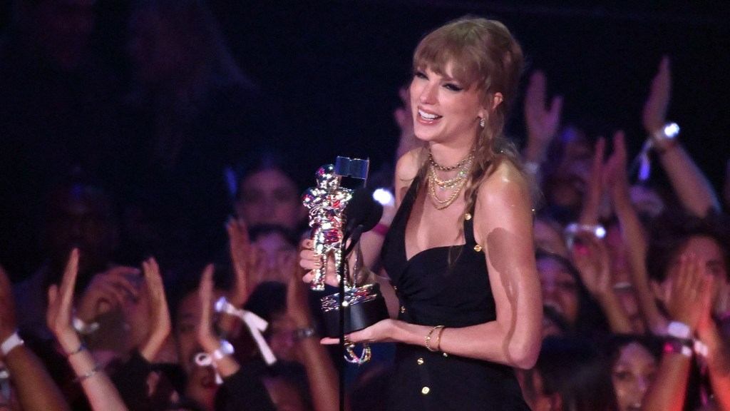 2023 VMAs: Taylor Swift Wins, ‘N Sync Reunites and Shakira Slays