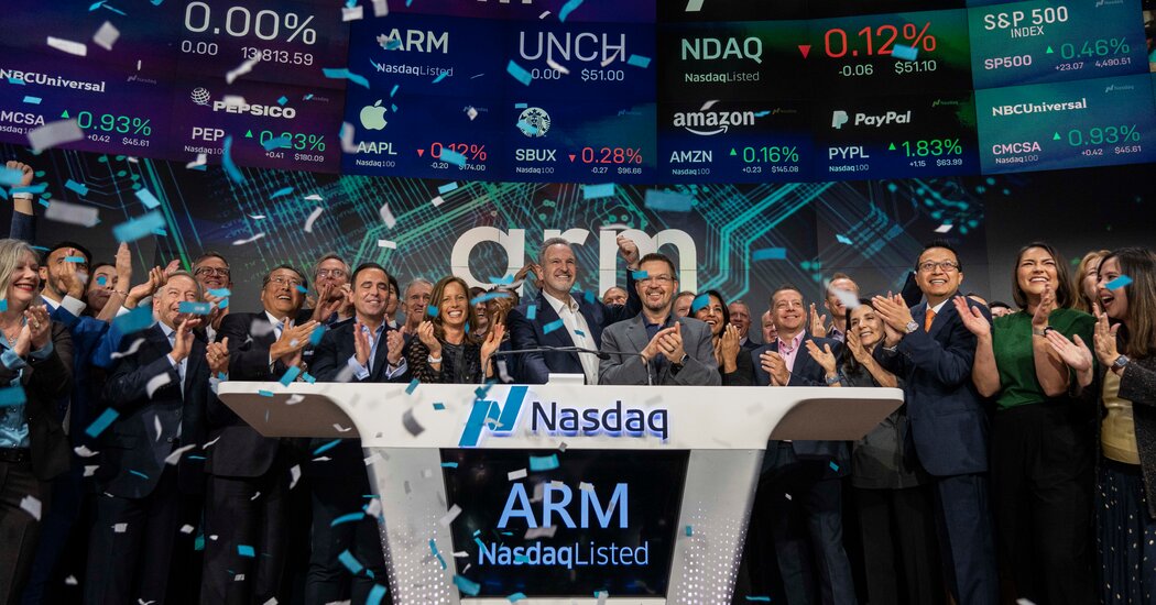 Arm Soars 25% in the Year’s Biggest Initial Public Offering