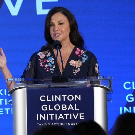 Ashley Judd Says She Lost a “Big Job” For Speaking Out Against Trump, Male Sexual Violence – The Hollywood Reporter