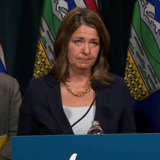 Click to play video: 'Calgary E. coli outbreak: Emotional Alberta premier says she’s heartbroken by impact on families'