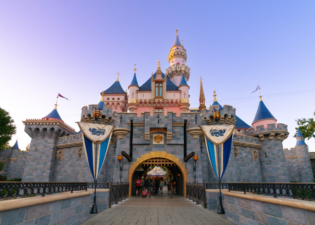 Disneyland Expansion Plans Clear Another Hurdle, As Environmental Impact Report Released – Deadline