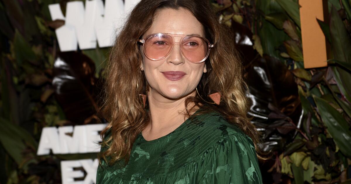 Drew Barrymore apologizes to writers for show’s return