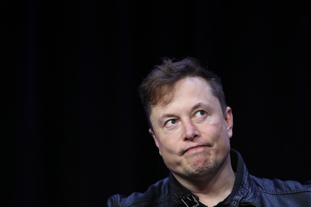 Elon Musk Bio Yields Tasty Morsels About Ari Emanuel, Larry David – Deadline
