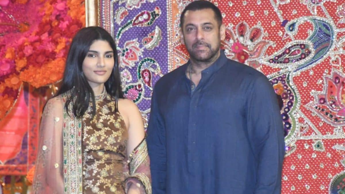 Ganesh Chaturthi: Salman Khan Attends Ambani Family's Grand Puja With Niece Alizeh Agnihotri