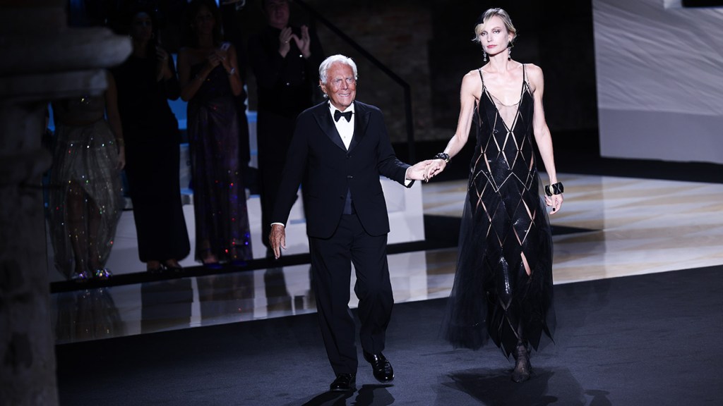 Giorgio Armani Stages Star-Studded Couture Show Amid Venice Film Fest – The Hollywood Reporter