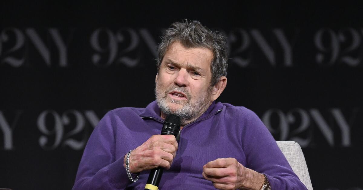 Jann Wenner apologizes for New York Times comments