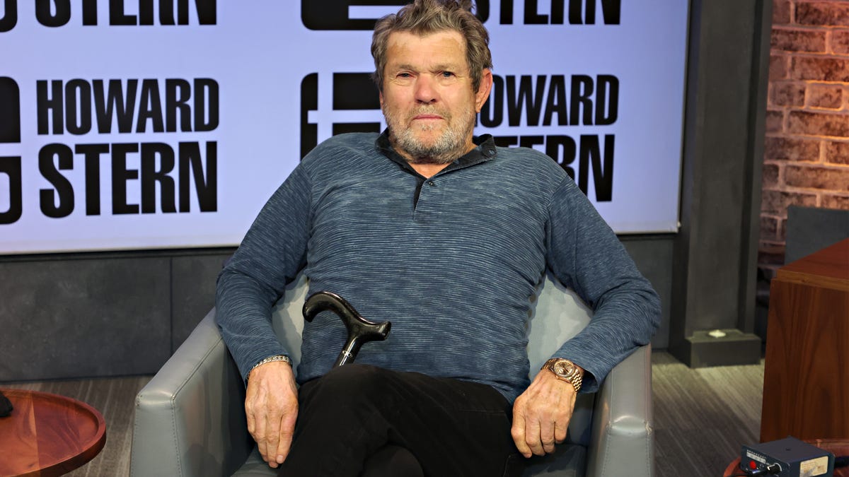 Jann Wenner apologizes for remarks about Black & female artists